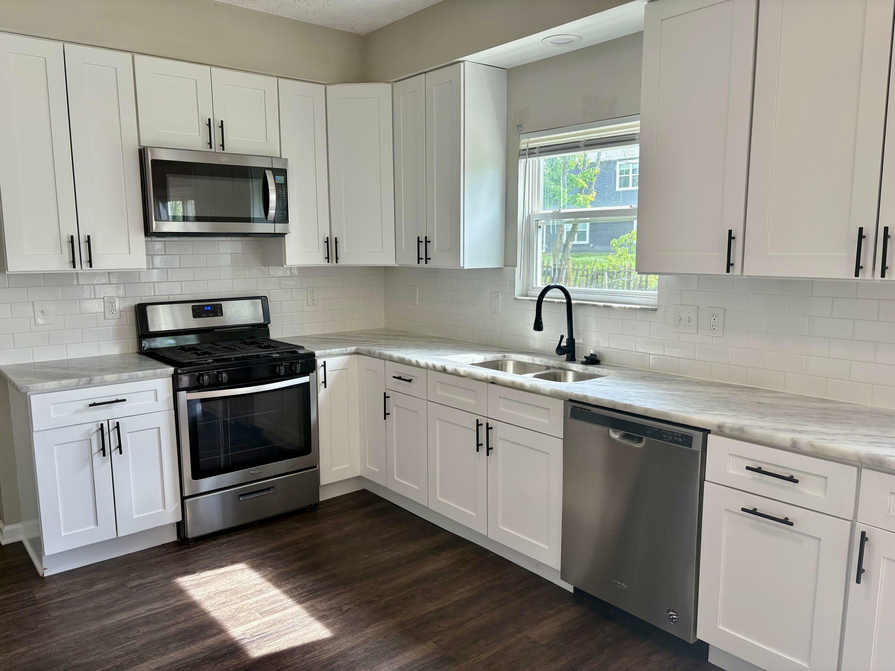Property Photo:  952 Sorohan Street  OH 43068 