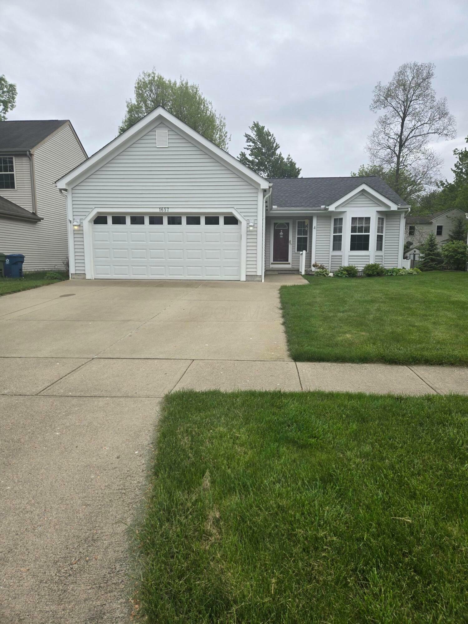 Property Photo: 1657 Meadowlark Lane OH 43040