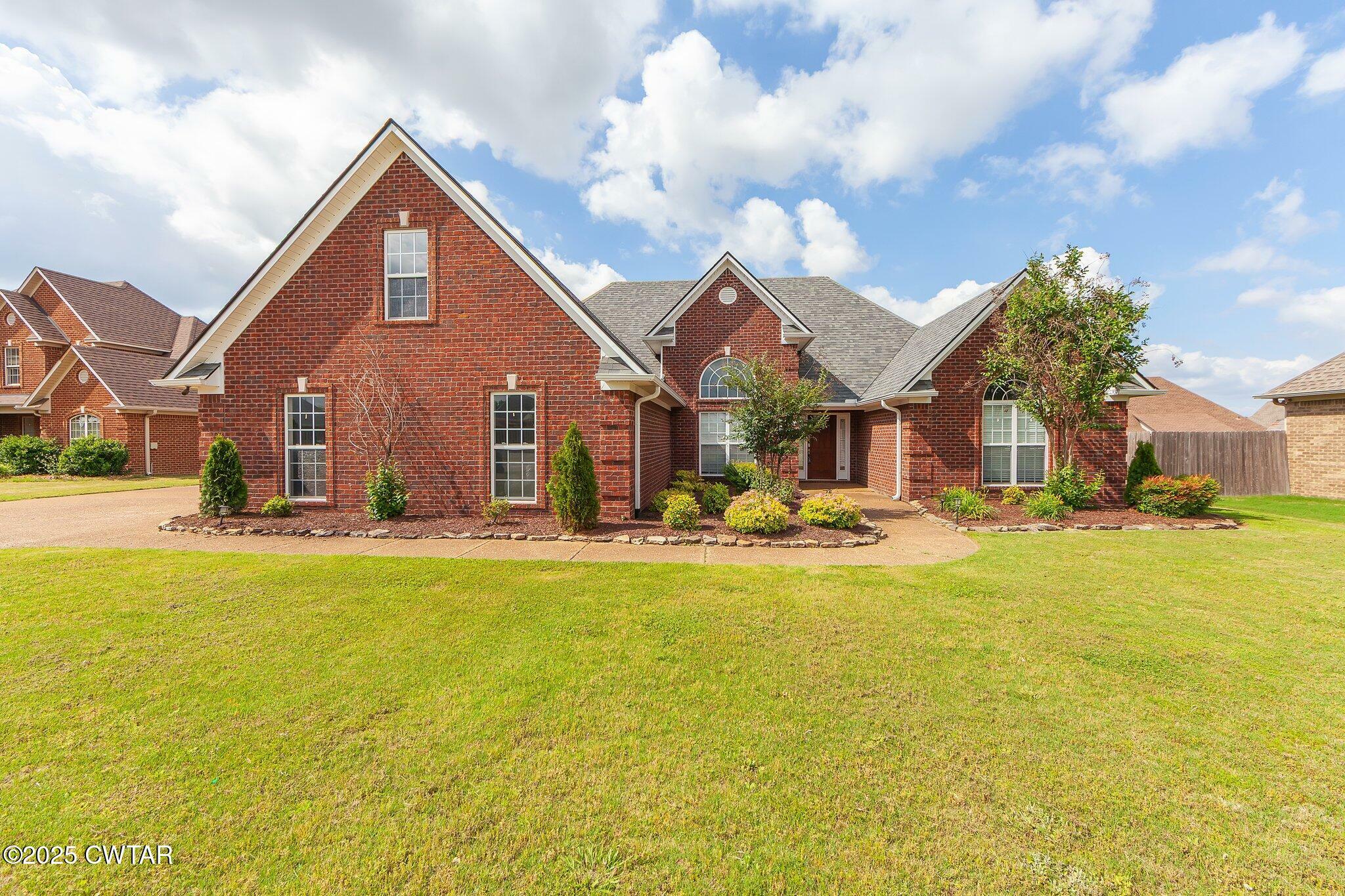 Property Photo: 315 Short Leaf Drive TN 38355