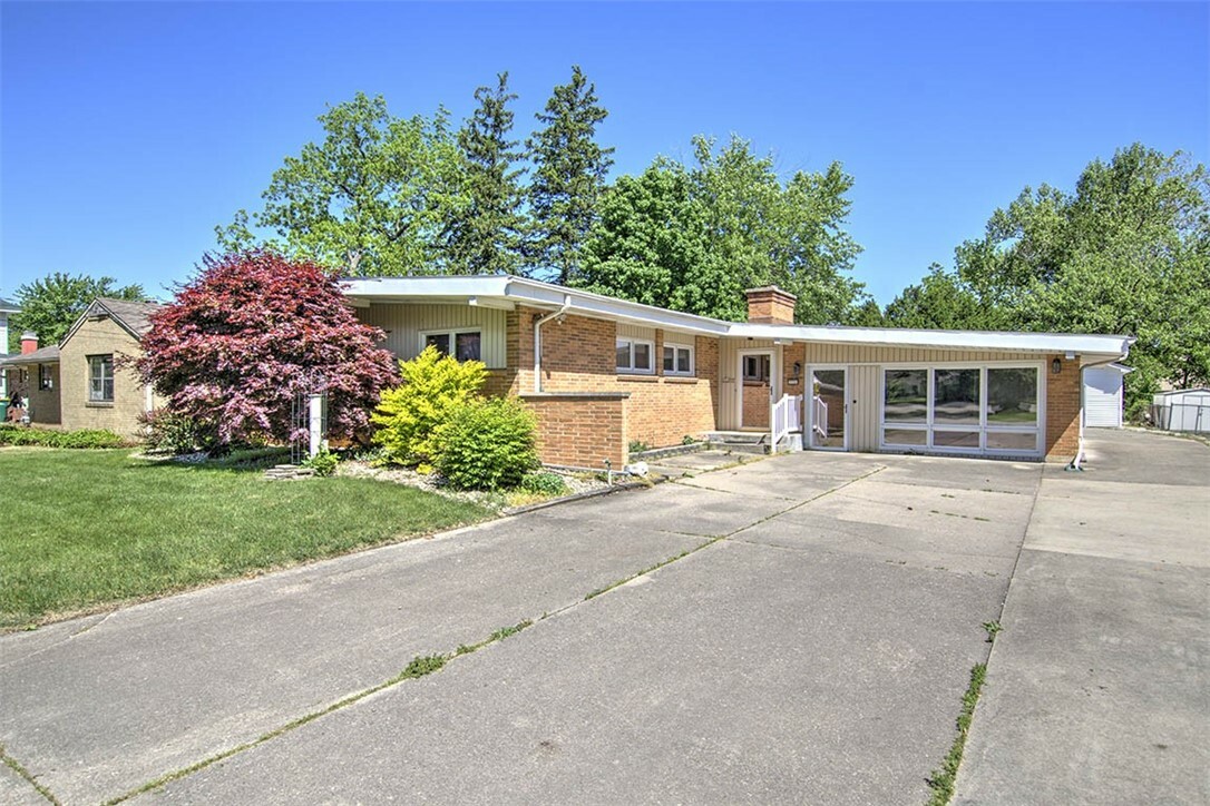 Property Photo: 226 E Maryland Heights Road IL 62526