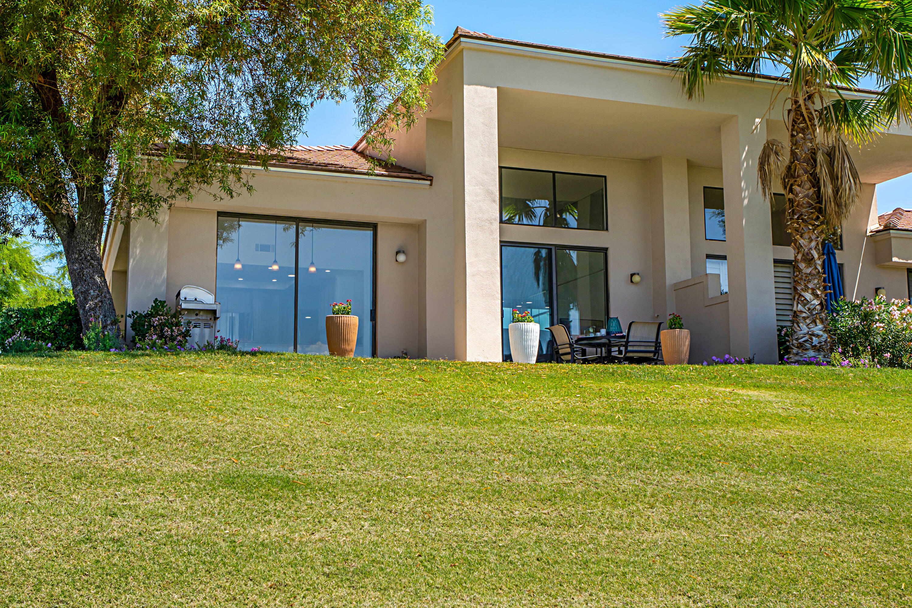 Property Photo: 80471 Oak Tree CA 92253