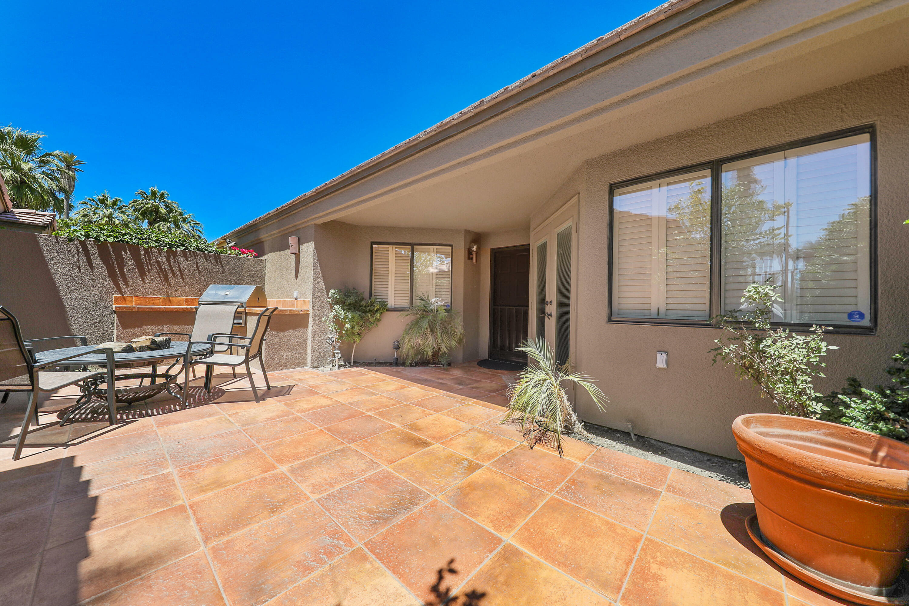 Property Photo: 76028 Honeysuckle Drive CA 92211