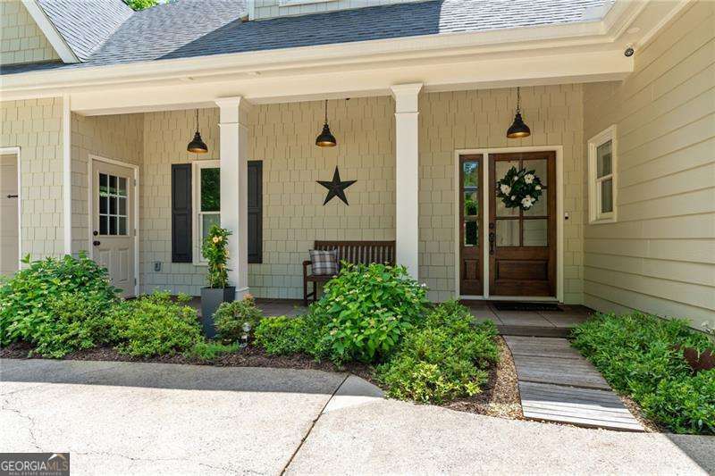 Property Photo: 410 Longwood Lane GA 30004