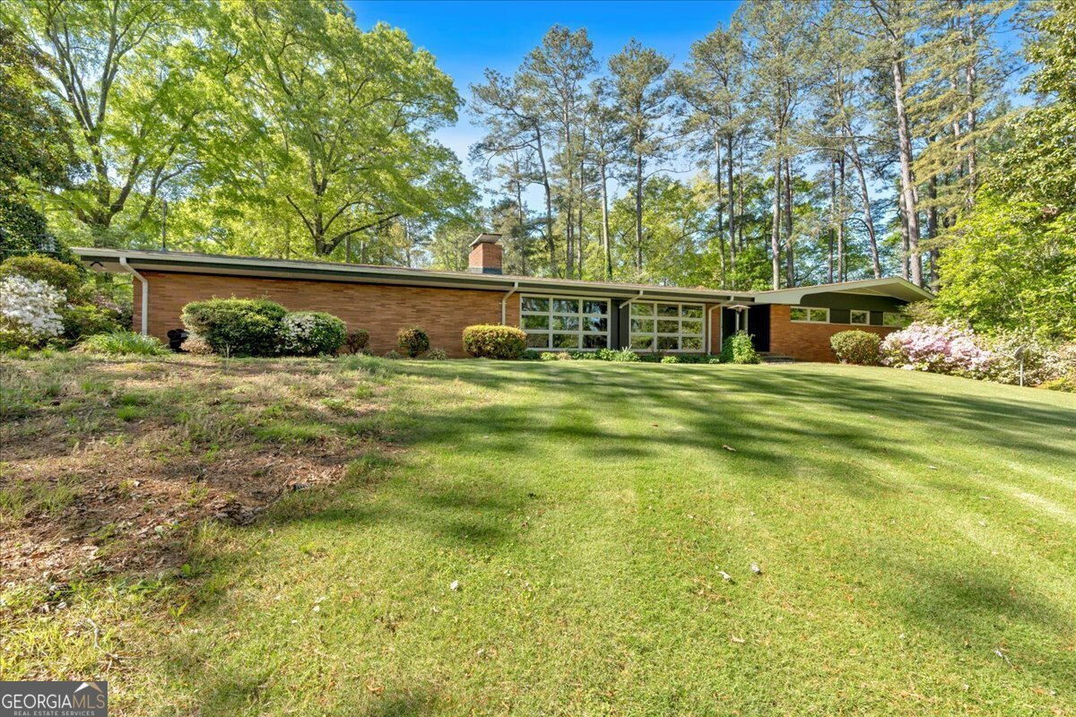 Property Photo: 403 Lakeside Drive GA 30125