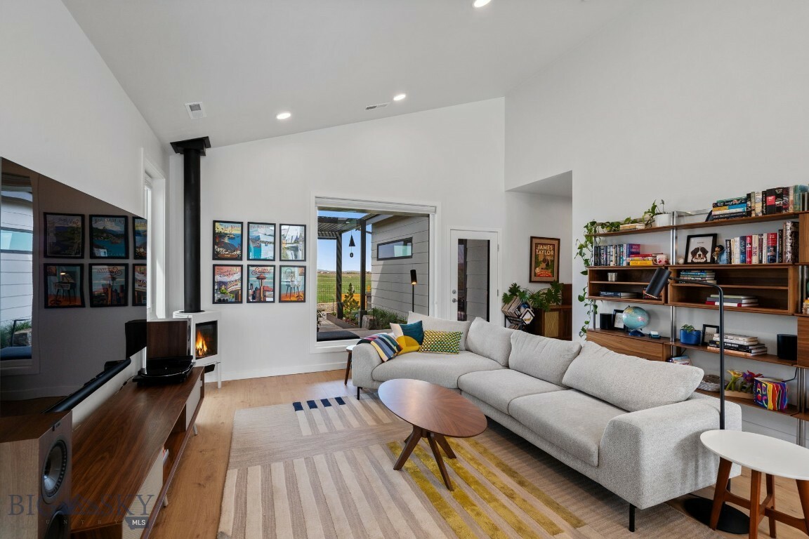 Property Photo: 3017 S. 31st Avenue MT 59718