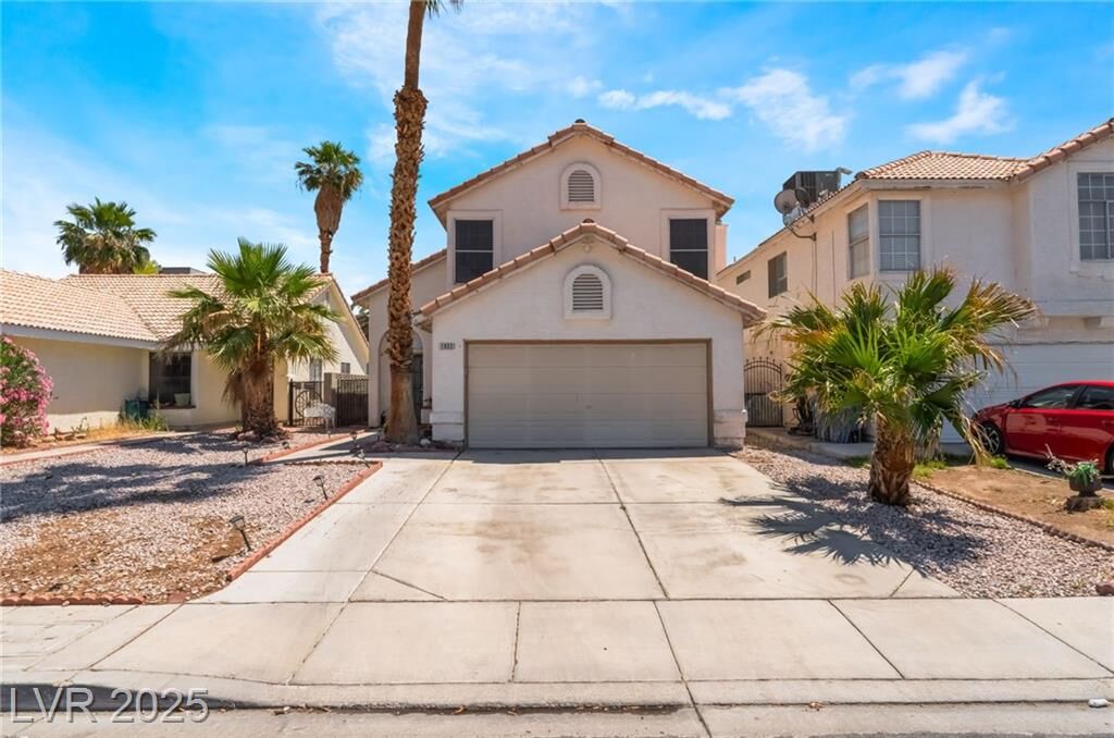 Property Photo: 1922 Falcon Ridge Street NV 89142