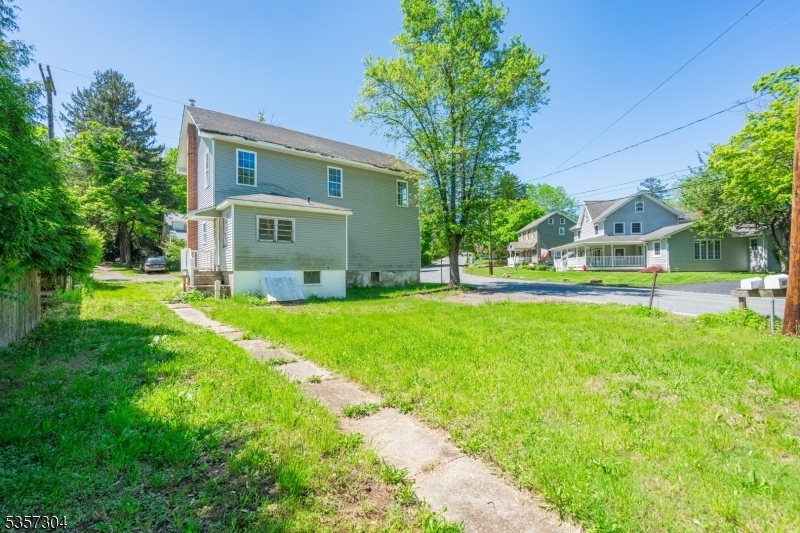 Property Photo:  571 Main St  NJ 08802 