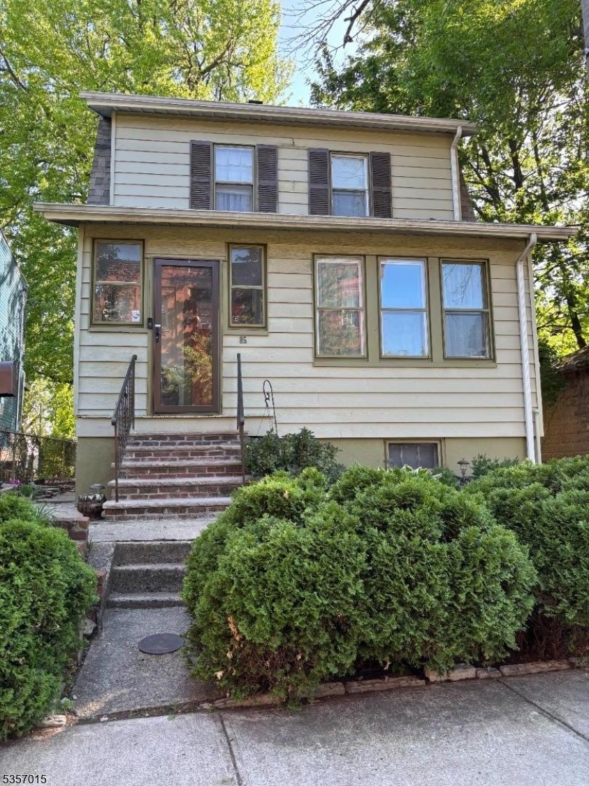 85 Franklin St  East Orange City NJ 07017 photo