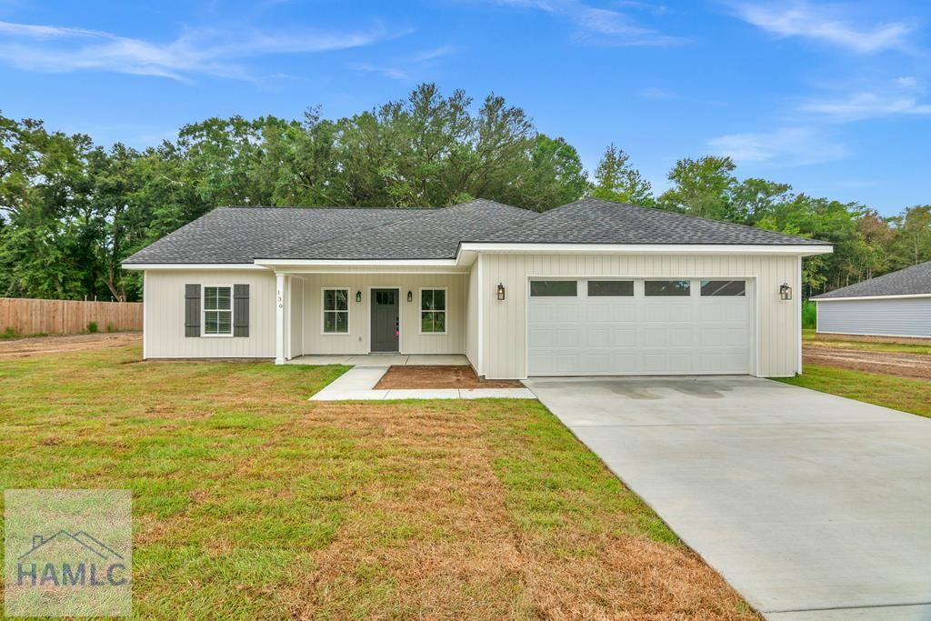 Property Photo:  130 Kalynne Way NE  GA 31313