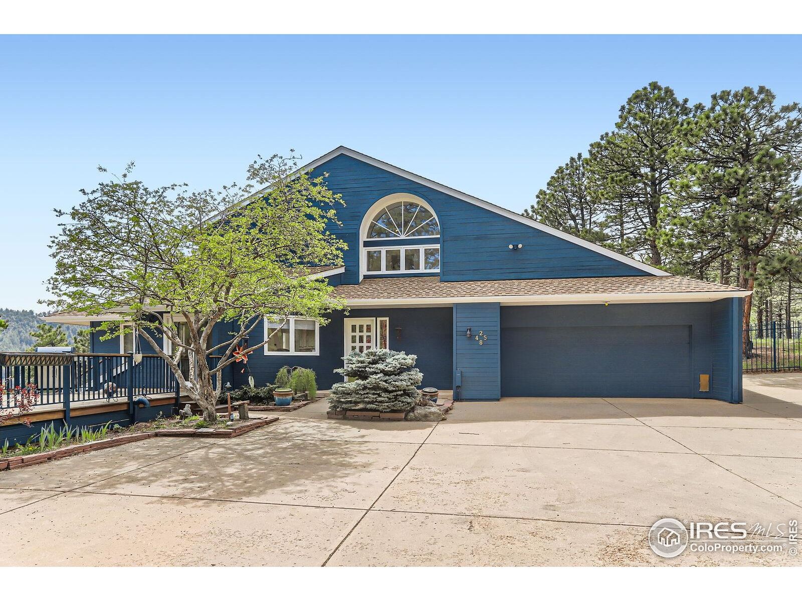 Property Photo: 2485 Lee Hill Dr CO 80302