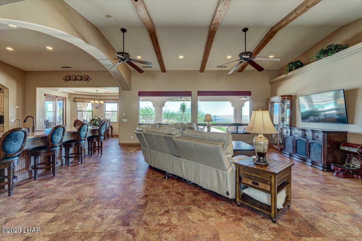 Property Photo: 6010 Circula De Hacienda AZ 86406