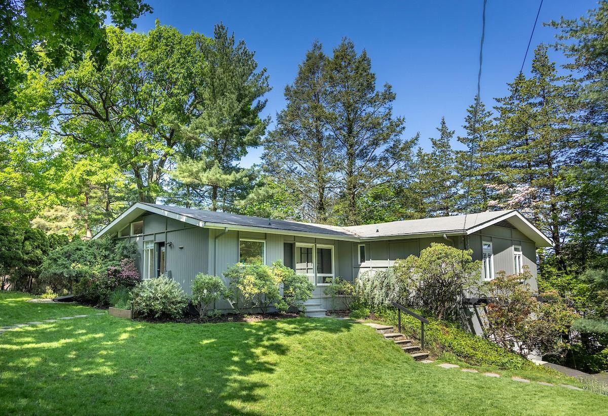 Property Photo: 80 Colonial Avenue NY 10522