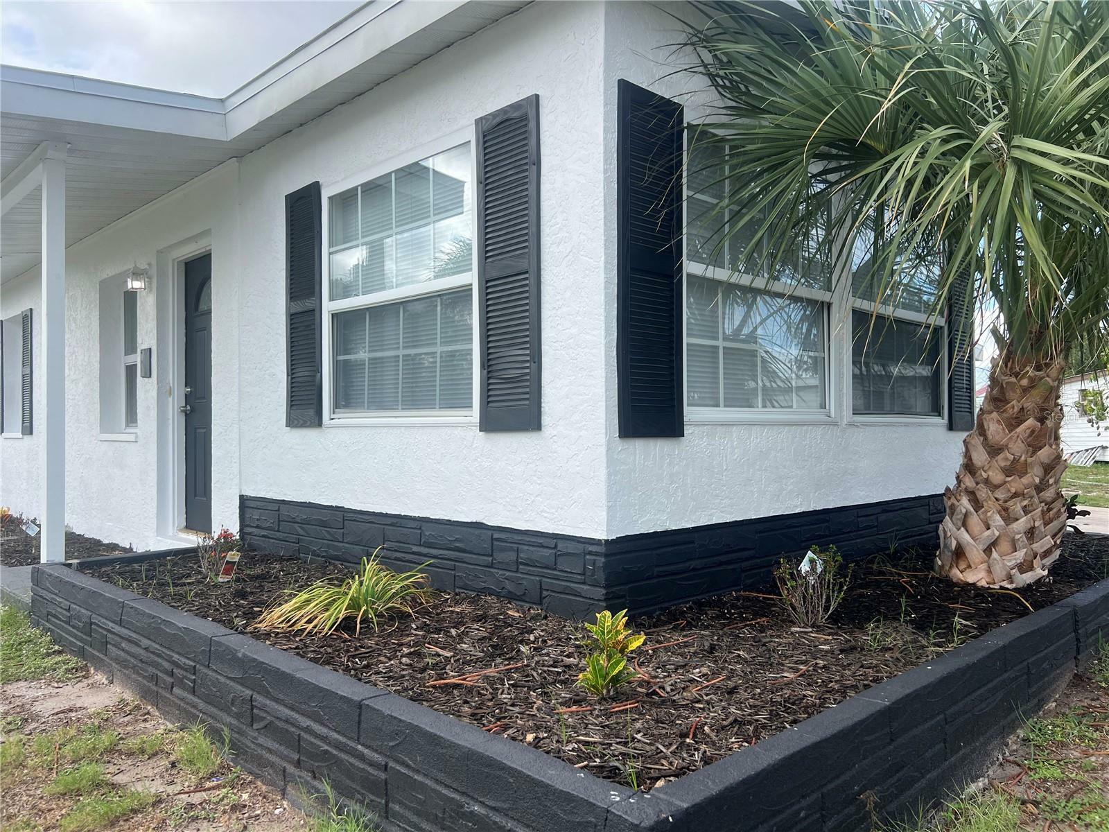 Property Photo: 230 Waterway Cir NE FL 33952