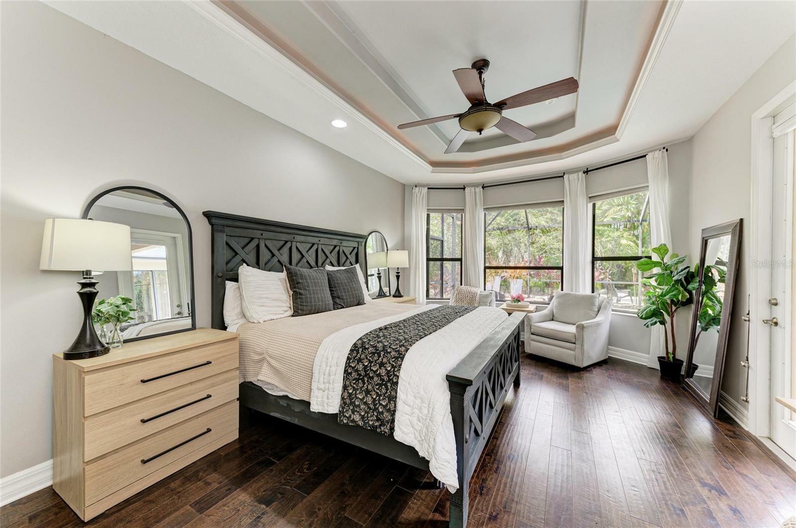 Property Photo: 6674 Coopers Hawk Court FL 34202