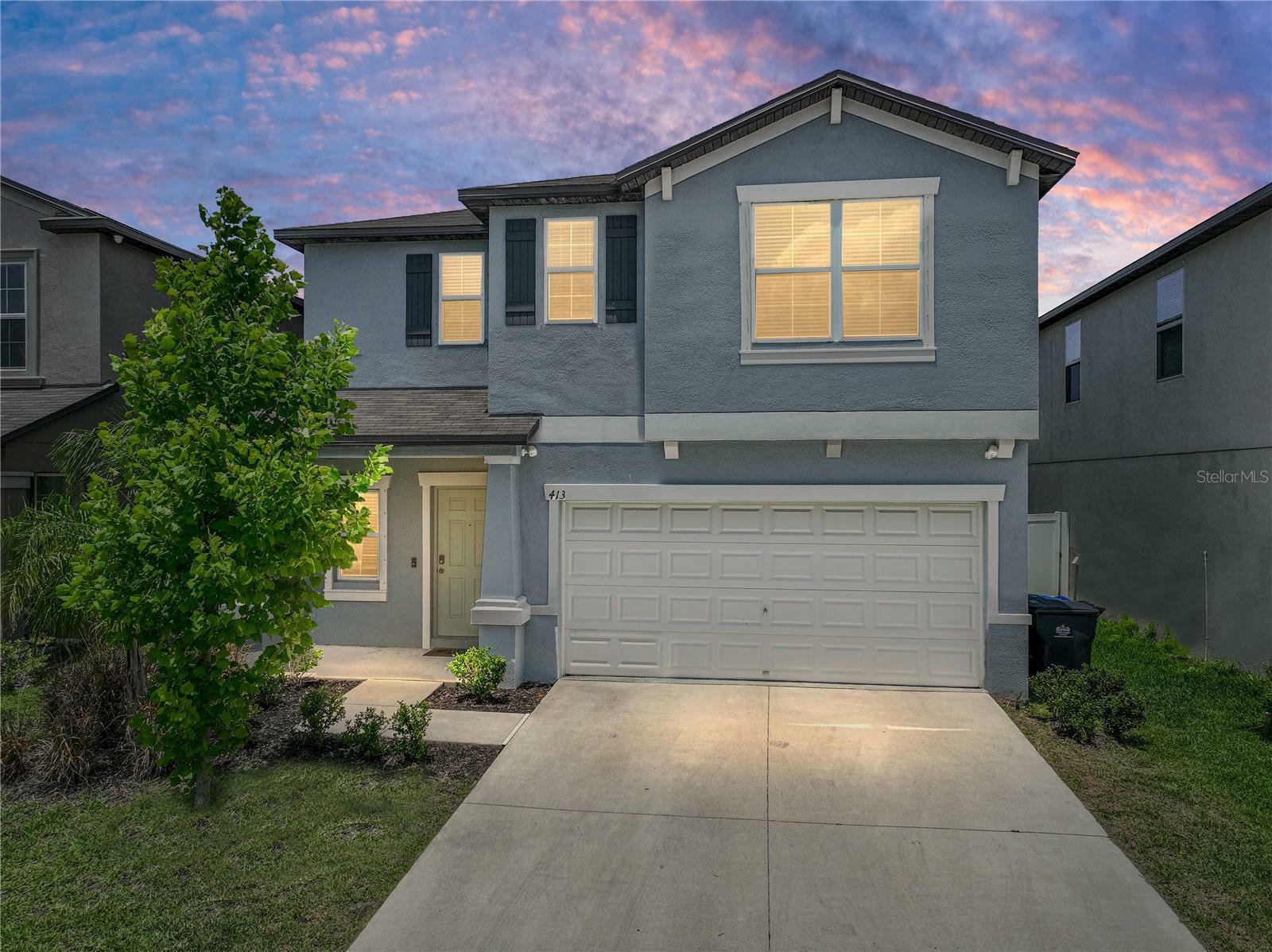 Property Photo: 413 Royal Empress Drive FL 33570
