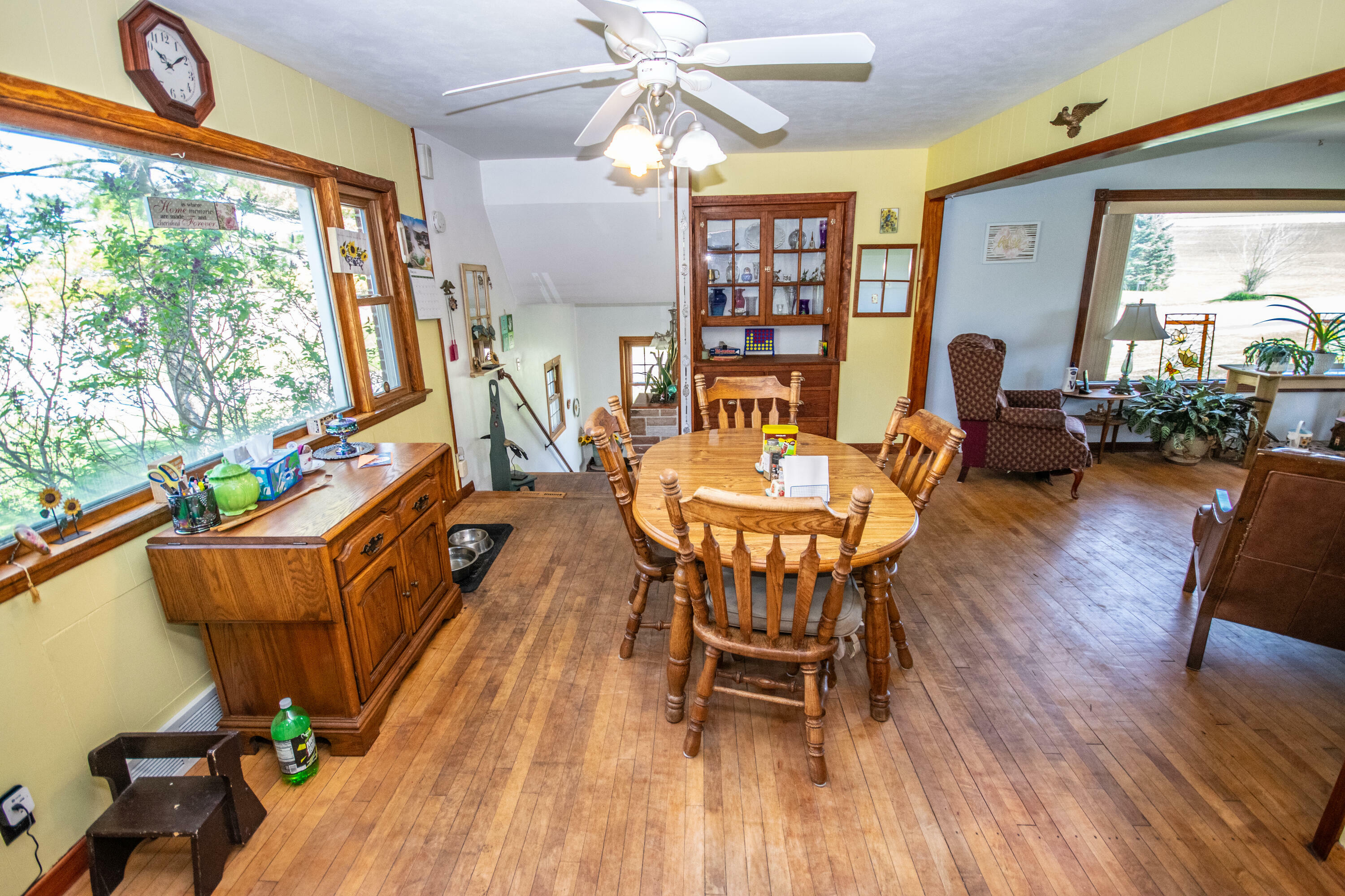 Property Photo: 5291 Deer Rd WI 53027