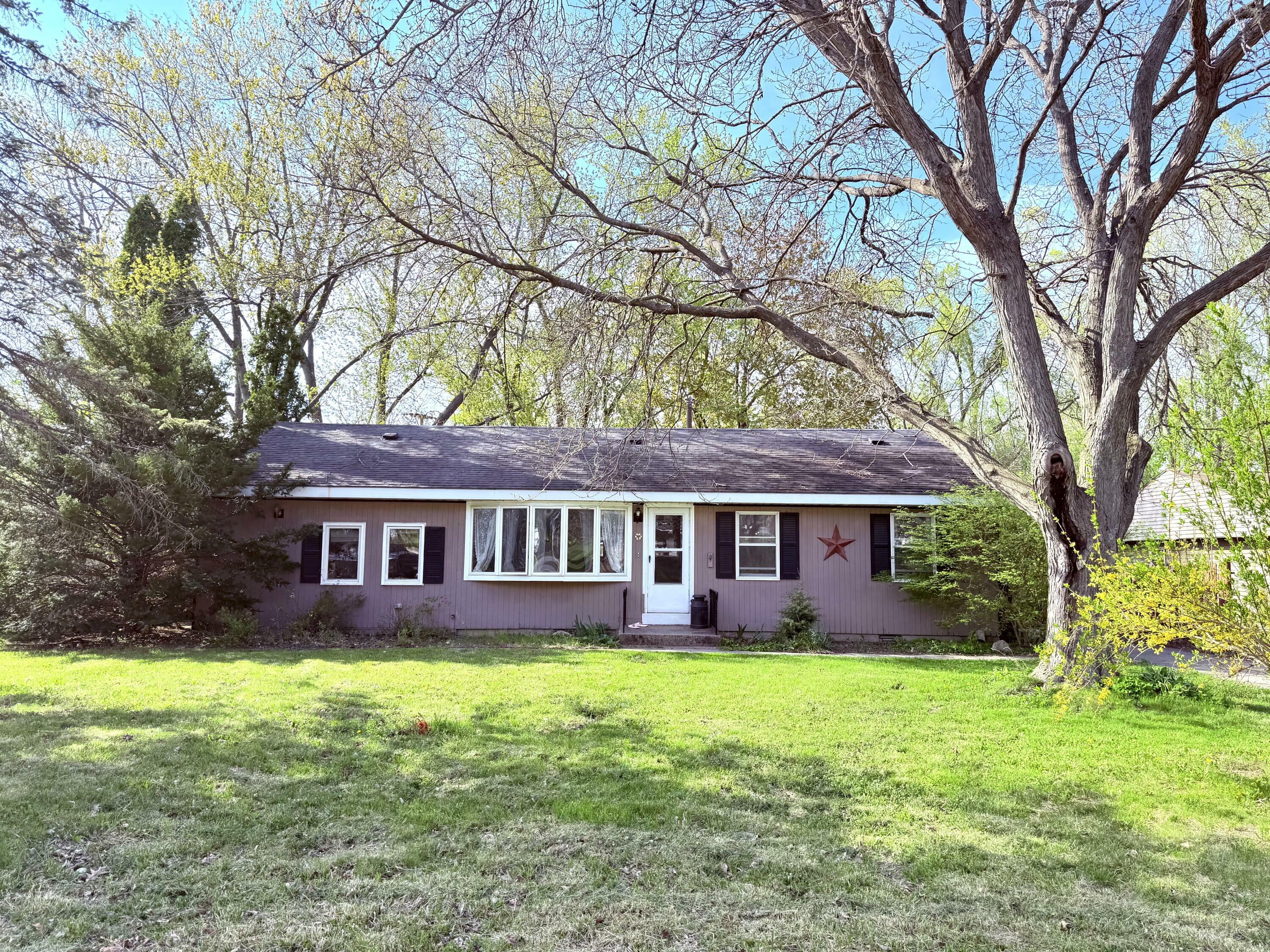 536 Gatewood Dr  Twin Lakes WI 53181 photo