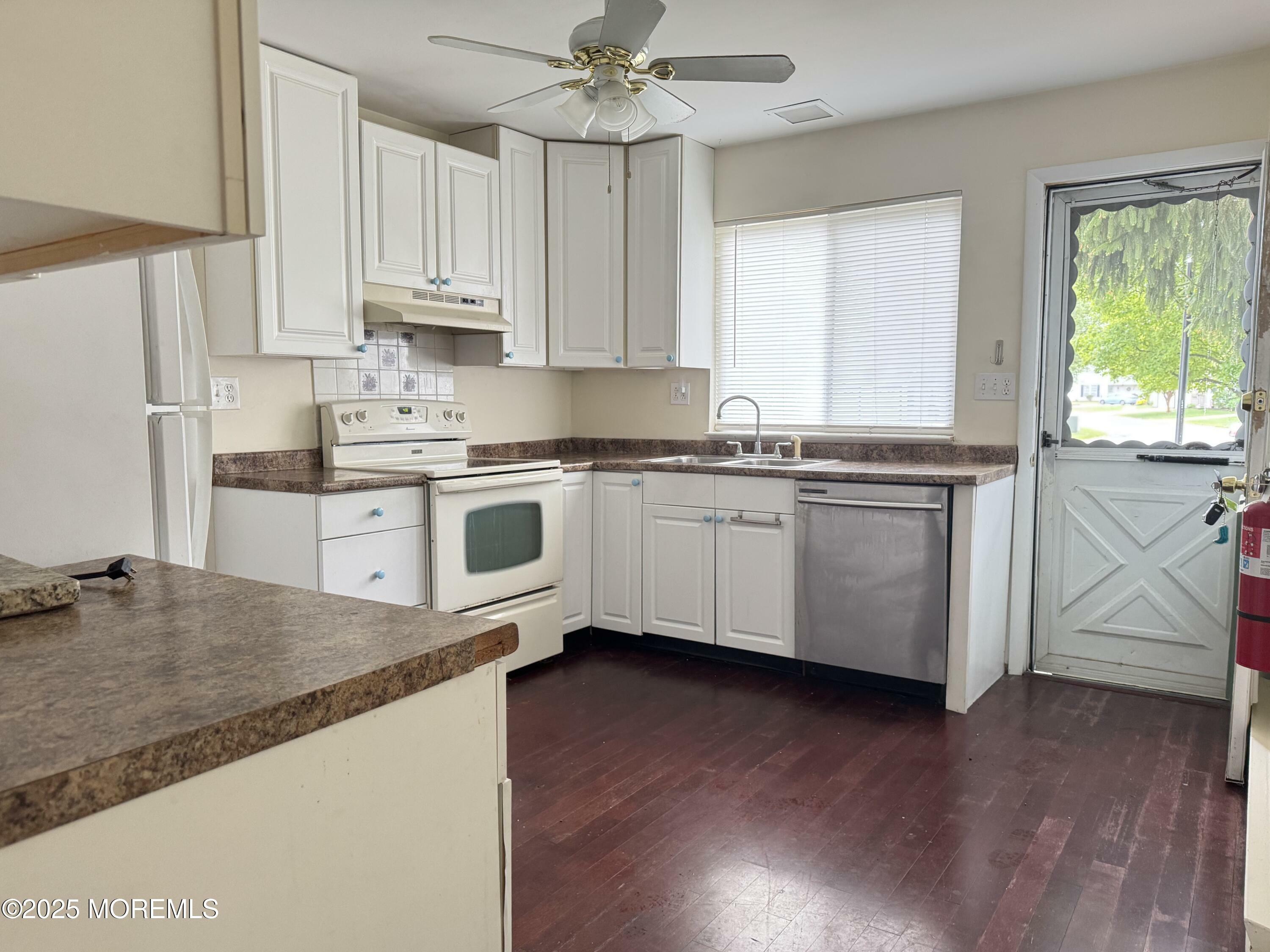 Property Photo: 561B Malvern Court NJ 08759