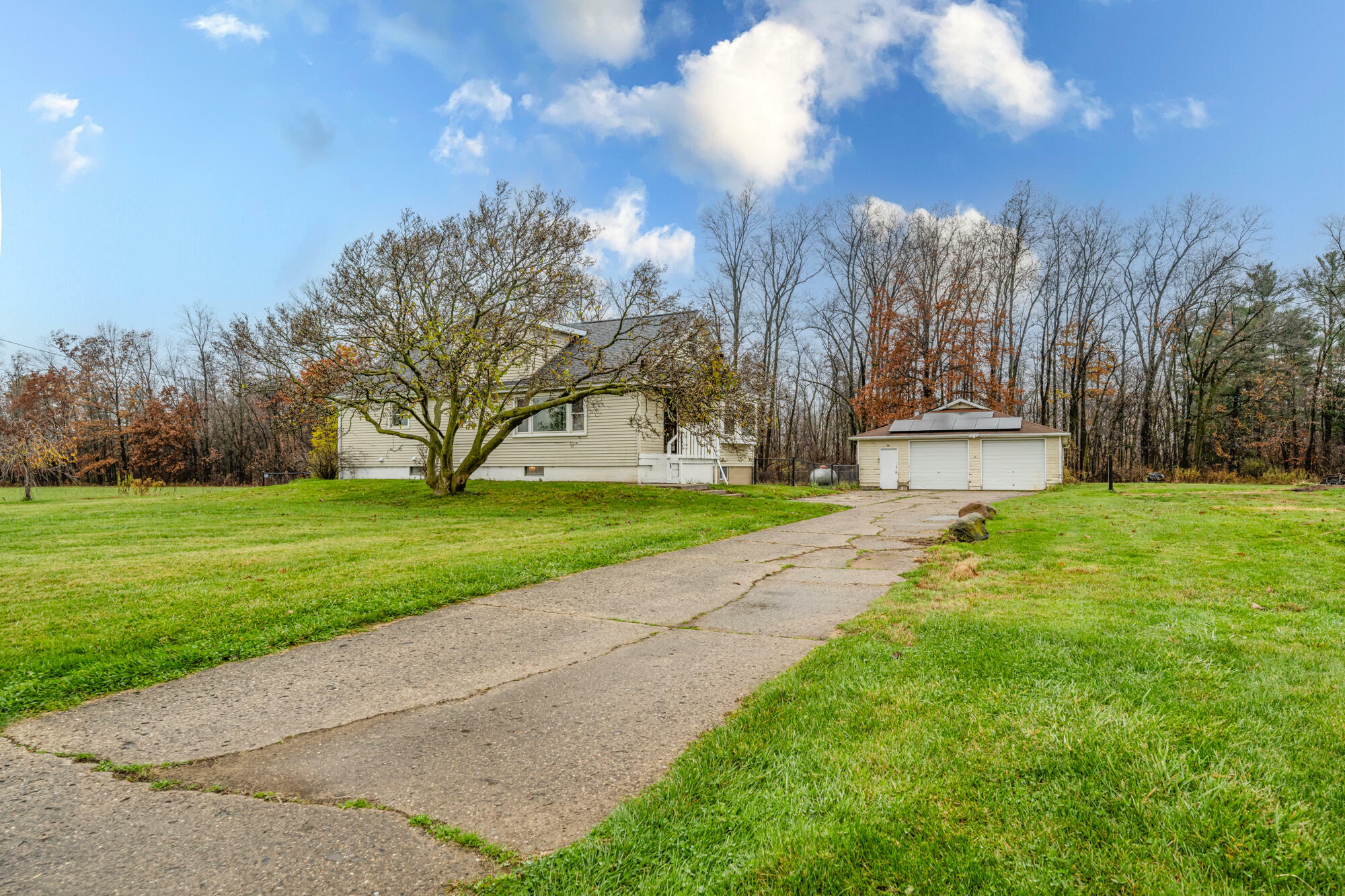 Property Photo: 5189 W US Highway 12 MI 49128