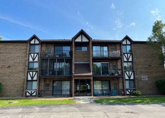 Property Photo: 17525 71st Court 2C IL 60477