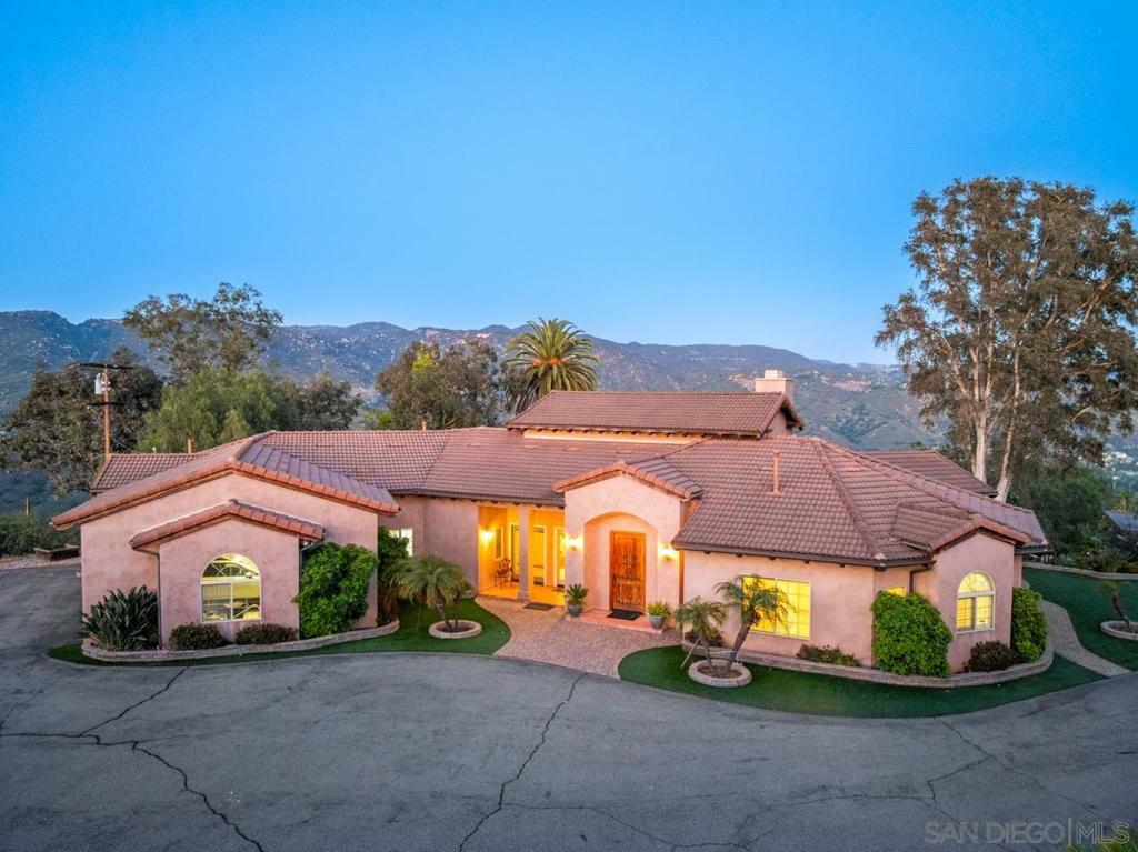 2756 Mountain View  Escondido CA 92027 photo
