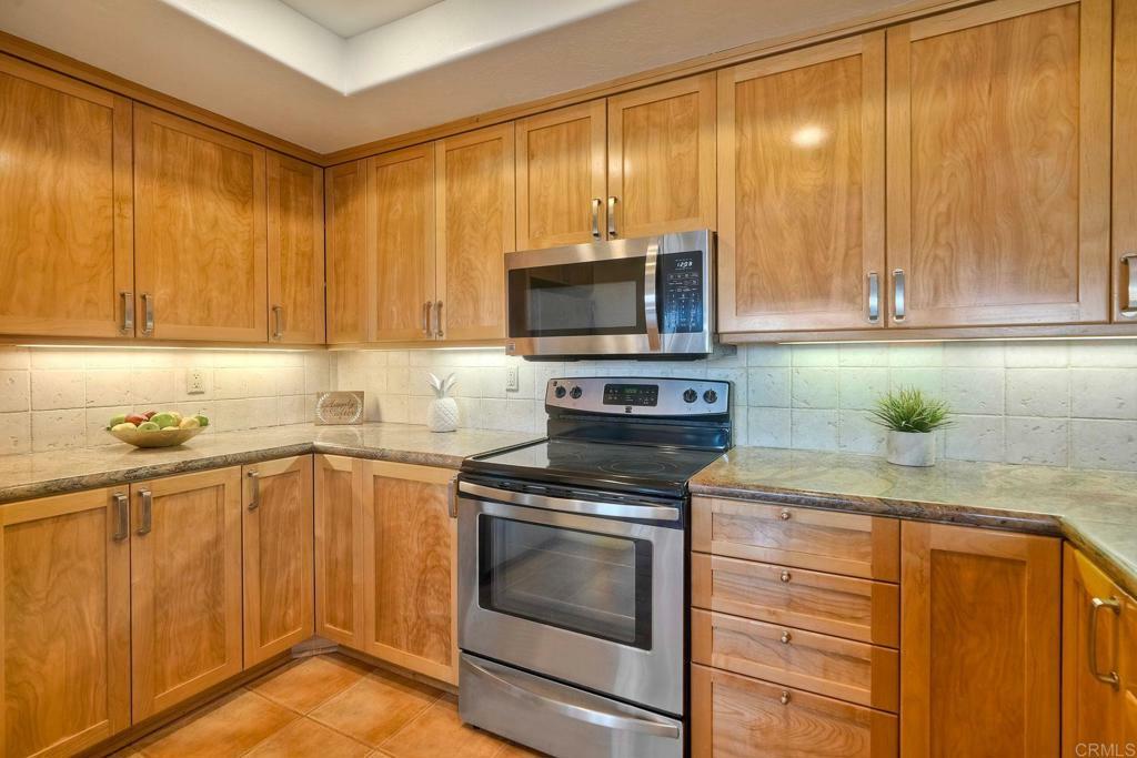Property Photo: 13063 Caminito Del Rocio CA 92014