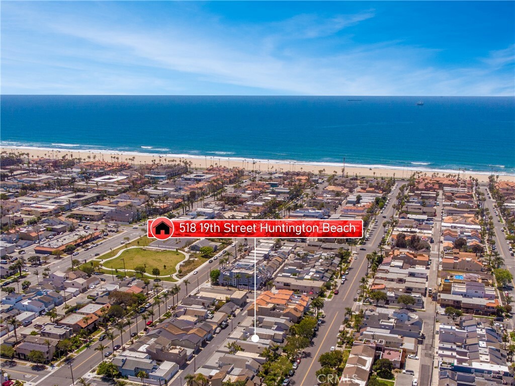 Property Photo: 518 19th Street CA 92648