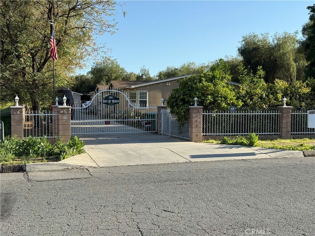 26825 Lazy Creek Road  Menifee CA 92586 photo
