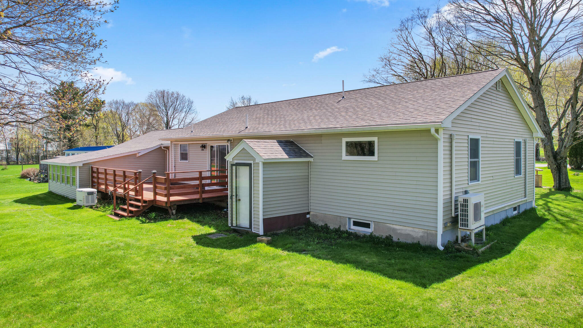 Property Photo: 368 Skowhegan Road ME 04927