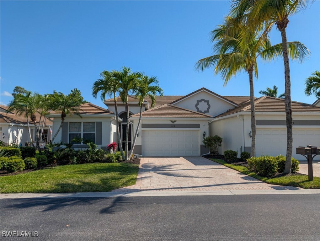 Property Photo: 917 Fairhaven Court 29 FL 34104
