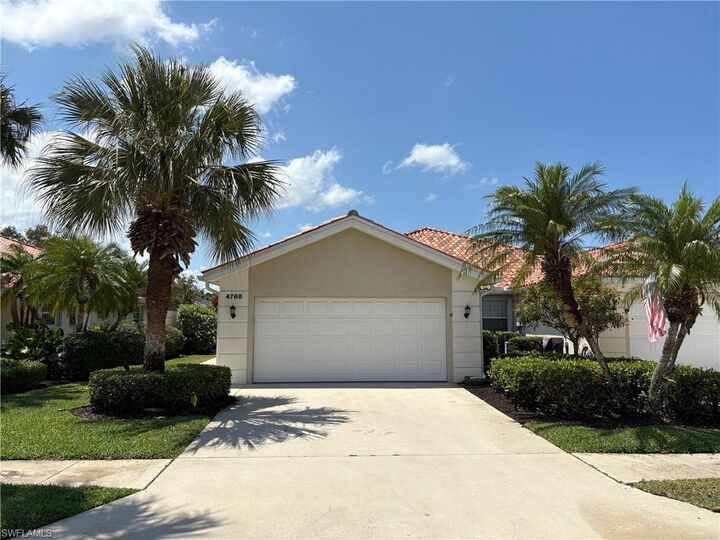 Property Photo: 4788 San Carlo Ct FL 34109