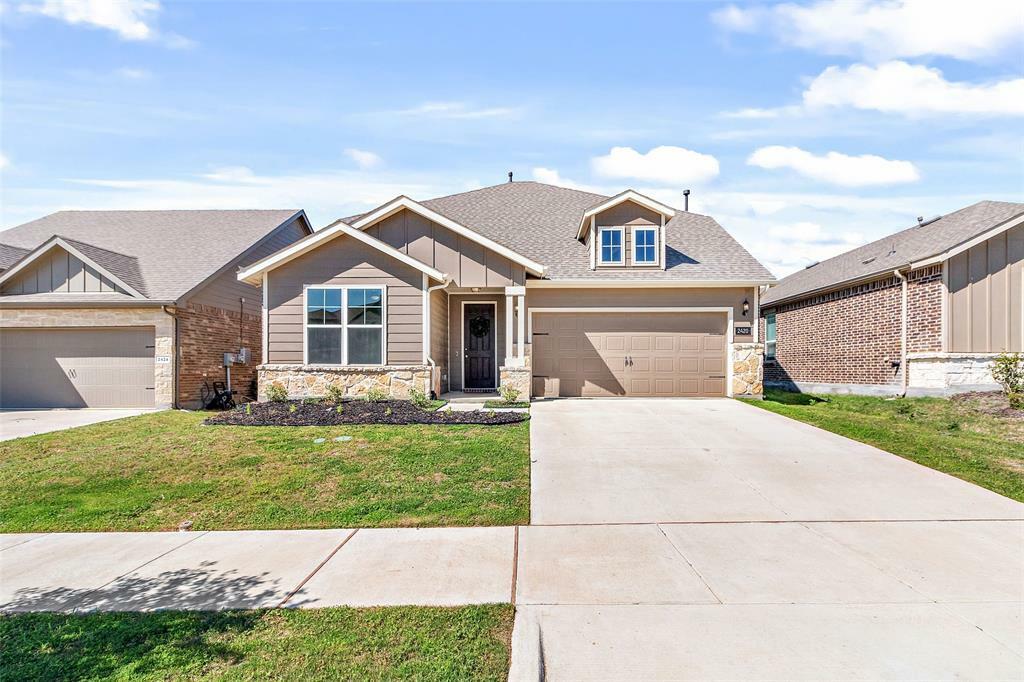 Property Photo: 2420 Shorthorn Drive TX 76247