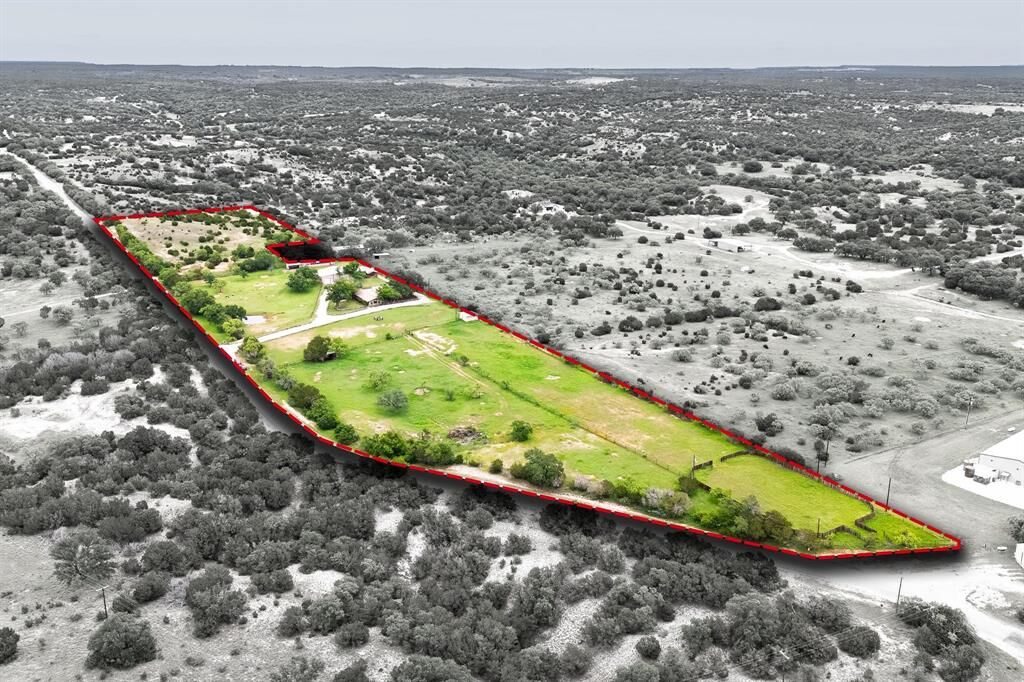 Property Photo:  317 County Road 278  TX 79562 