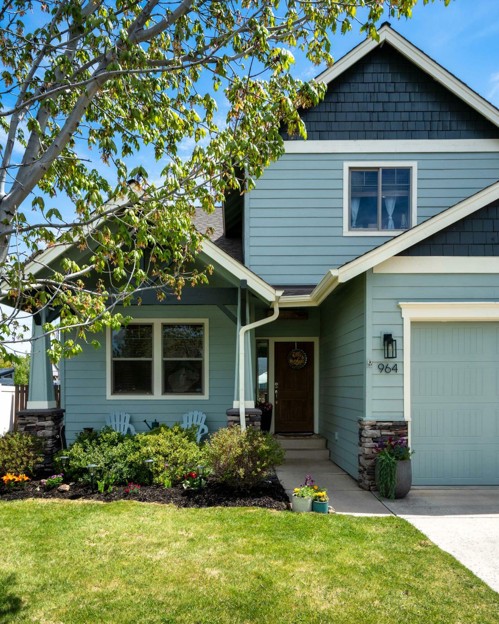 Property Photo: 964 SW 25th Lane OR 97756