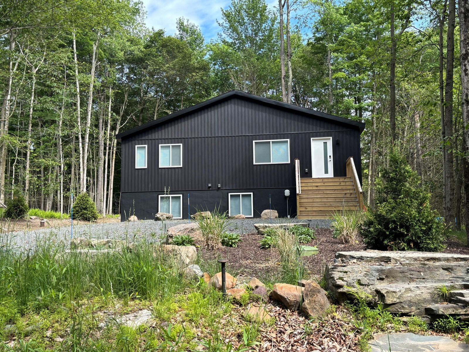 Property Photo: 290 Wyomissing Drive PA 18347