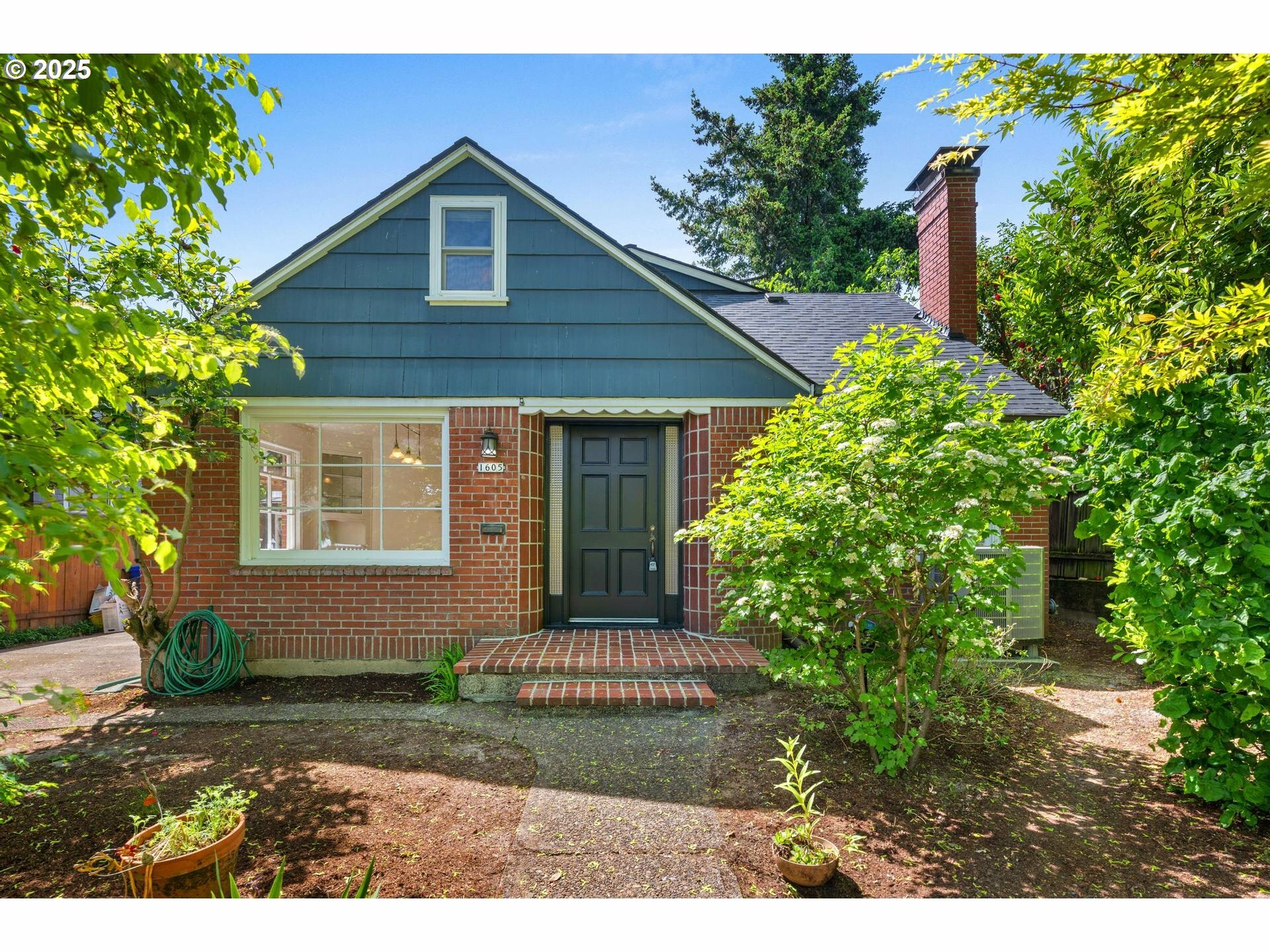 1605 SE 22nd Ave  Portland OR 97214 photo