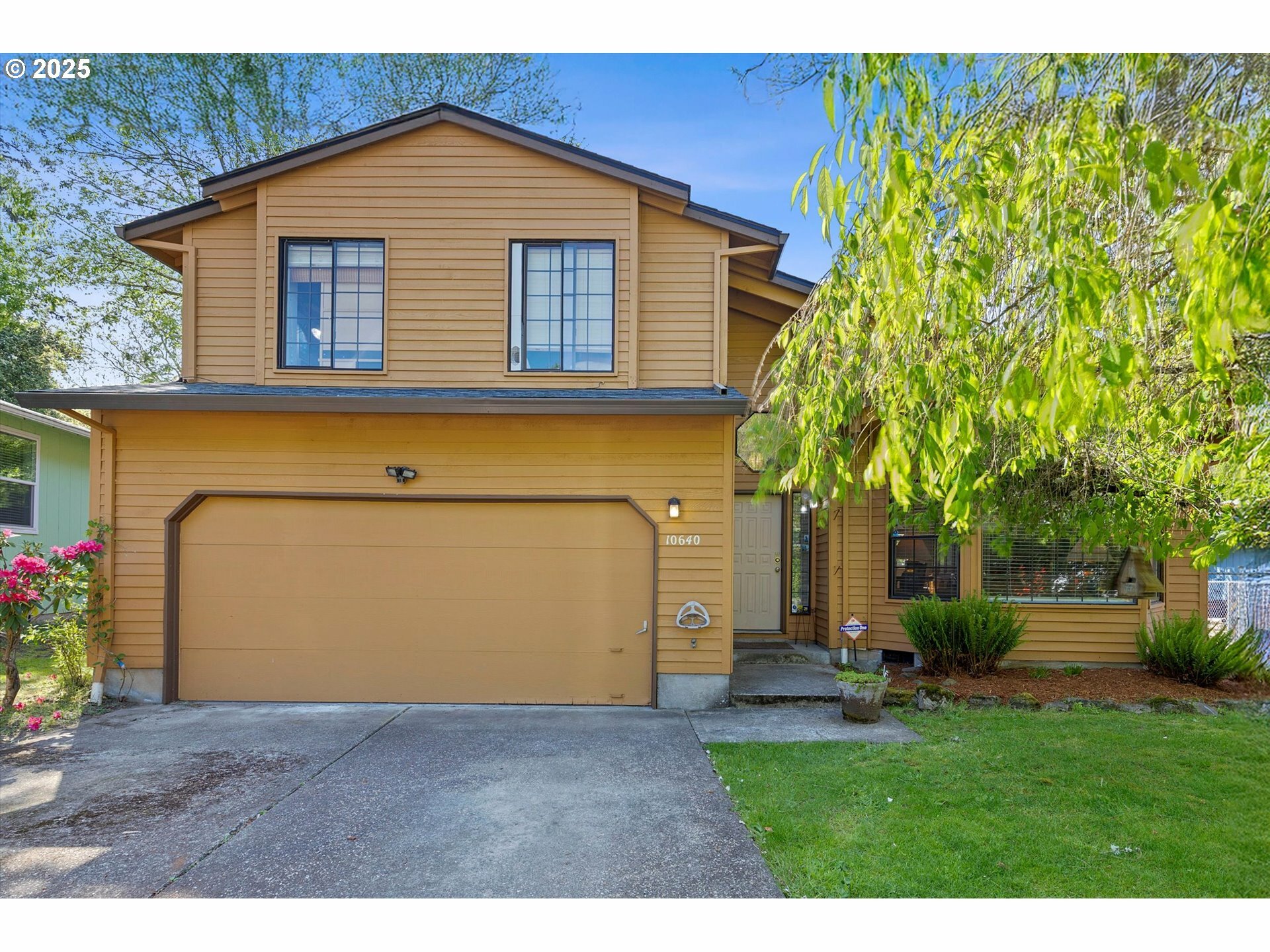 10640 SW Pathfinder Way  Portland OR 97223 photo