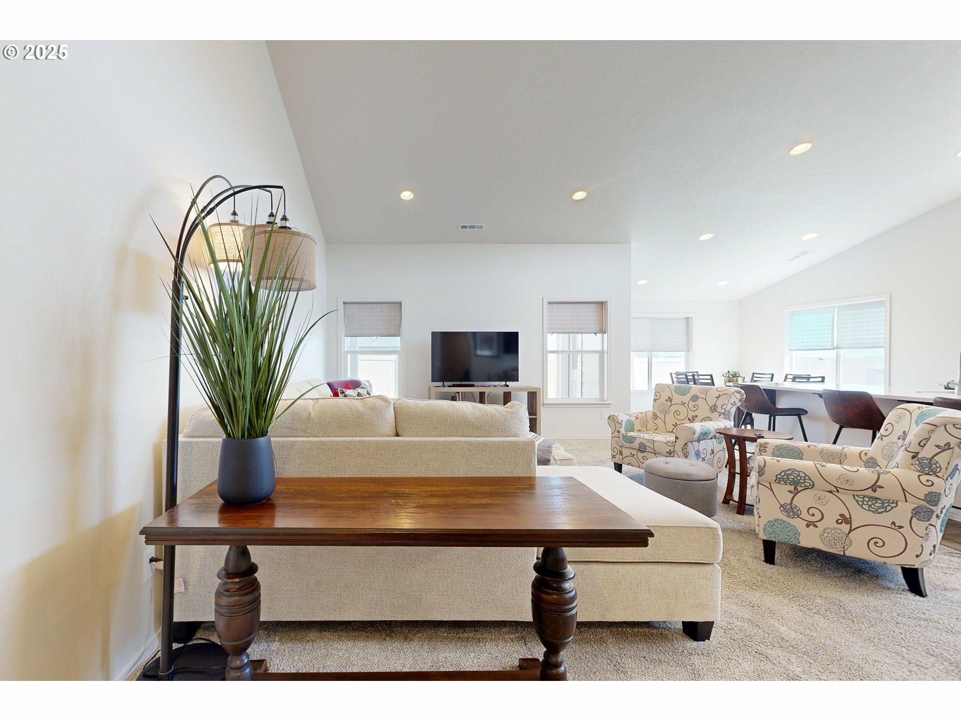 Property Photo: 3 Gregory St OR 97862