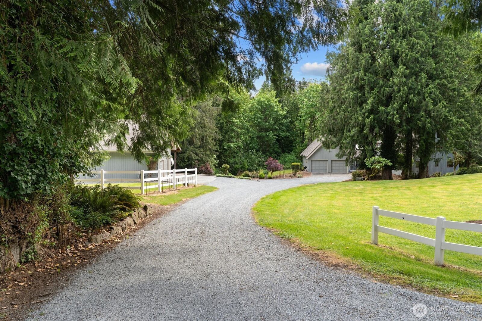 Property Photo: 14413 139th Avenue SE WA 98290