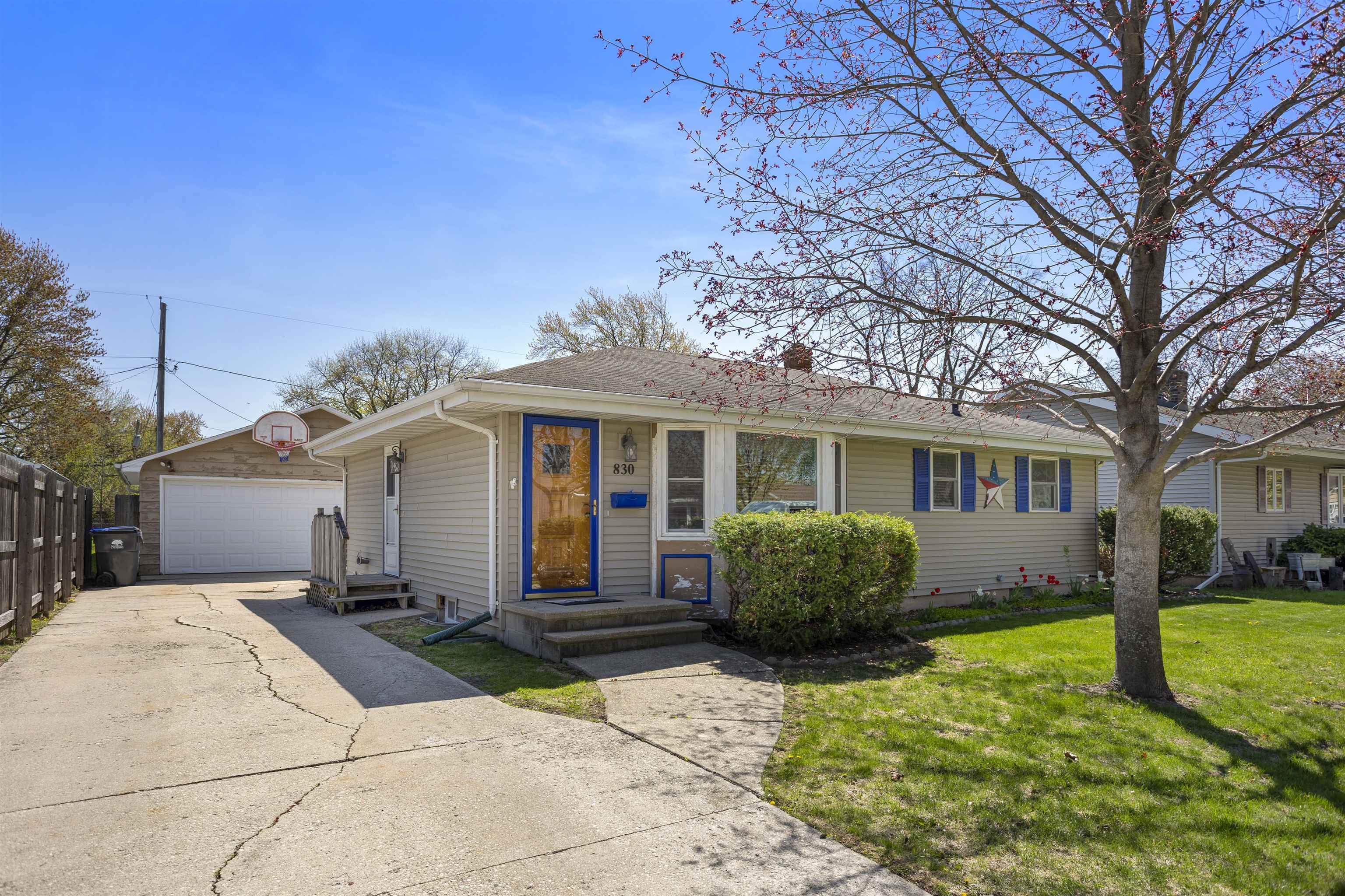 Property Photo: 830 Betty Avenue WI 54956