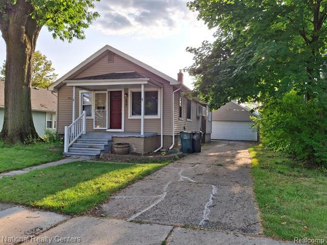 Property Photo: 2827 Gardner Avenue MI 48072