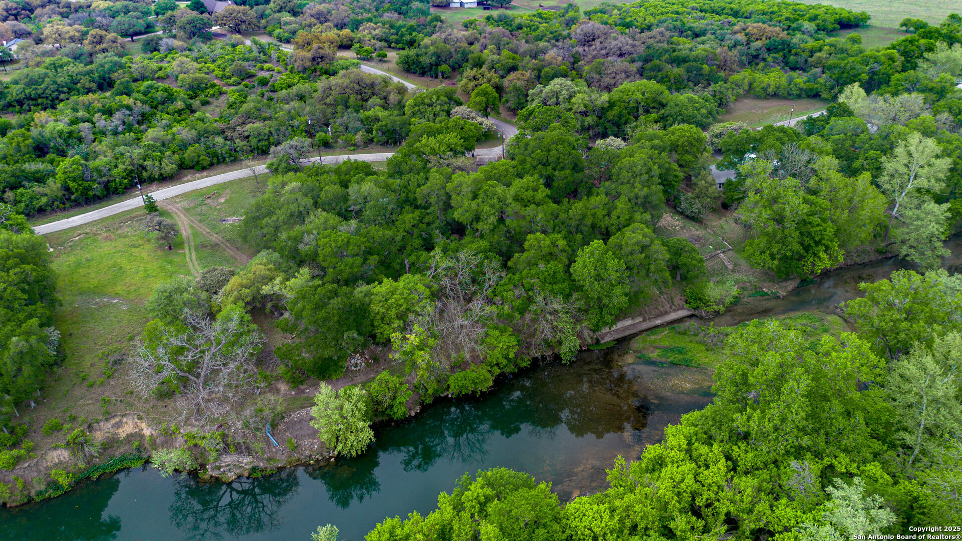 Property Photo: 1600 River Trl TX 78155