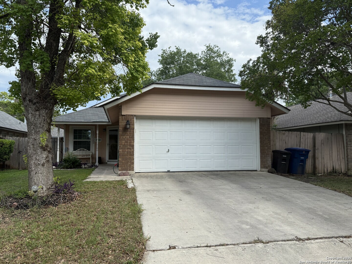 Property Photo: 12022 Stoney Dr TX 78247