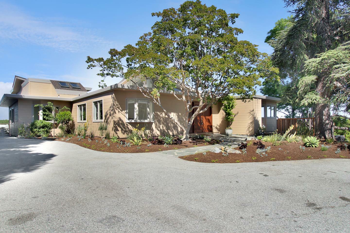 Property Photo: 415 Golden Oak Drive CA 94028