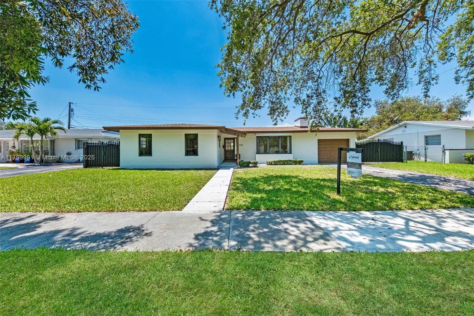 Property Photo: 6310 SW 92nd Ave FL 33173