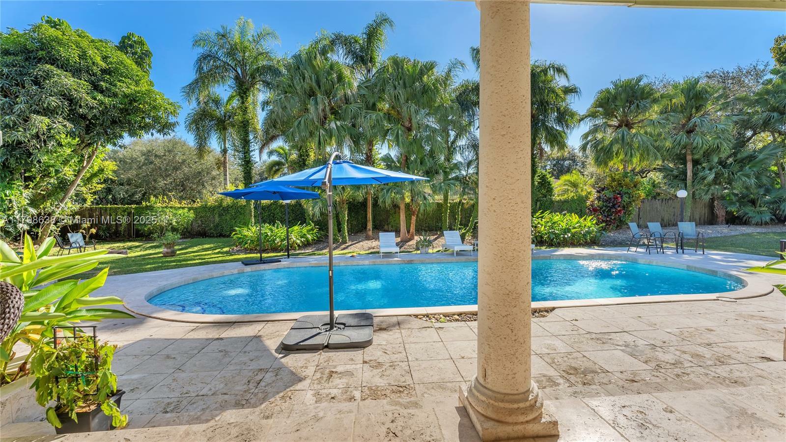 Property Photo: 9040 SW 117th St FL 33176
