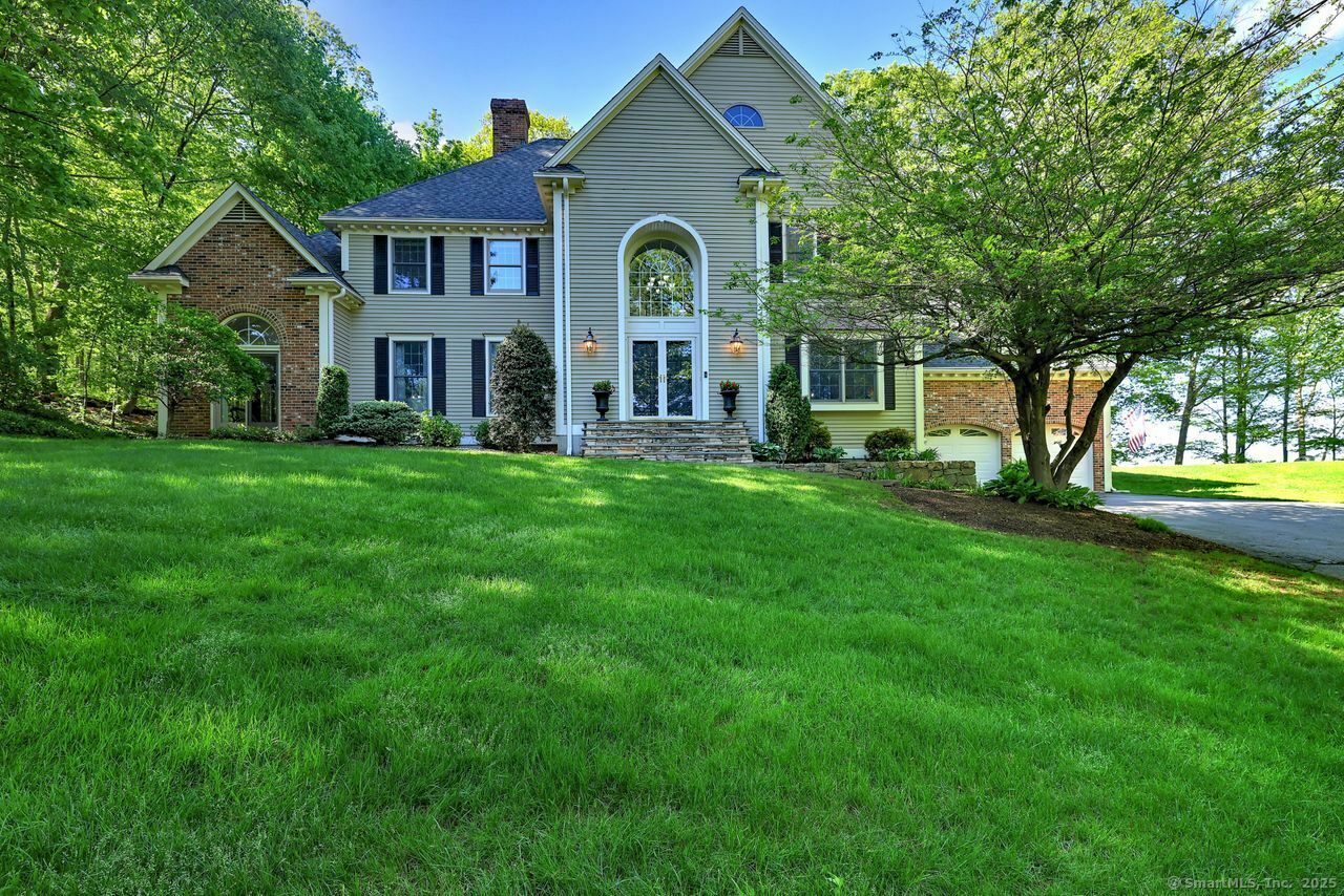 Property Photo: 105 Coventry Lane CT 06611