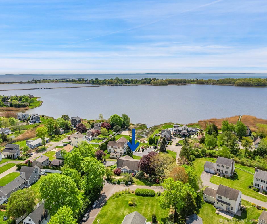 Property Photo: 1 Lighthouse Lane CT 06475