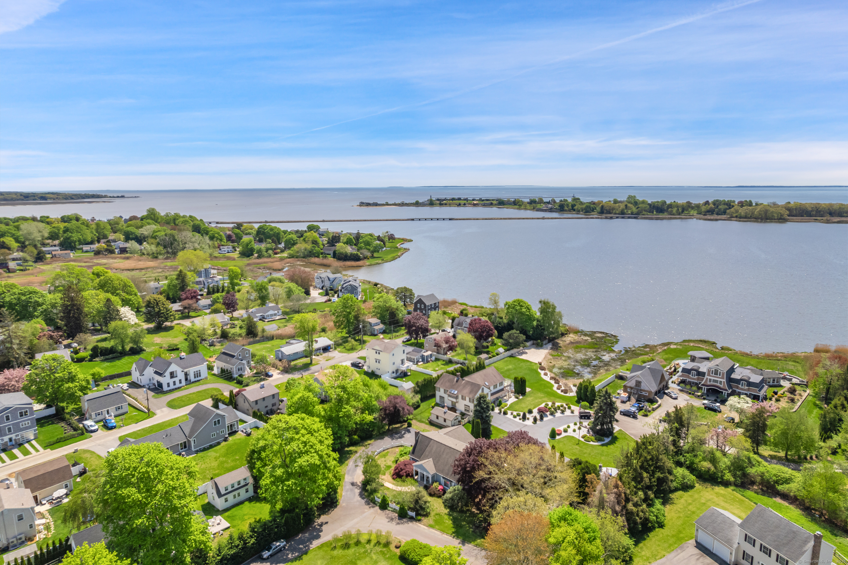 Property Photo:  1 Lighthouse Lane  CT 06475 