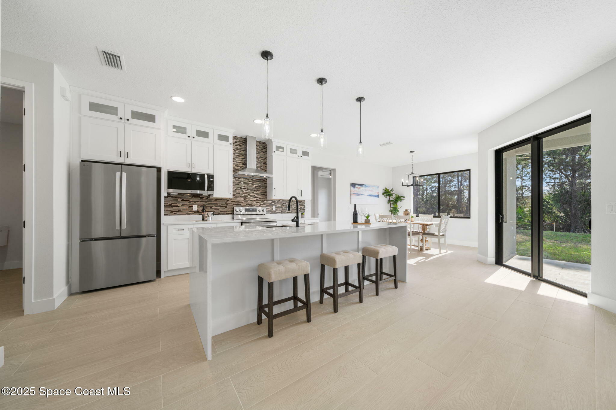 Property Photo: 2990 Hackensack Avenue SE FL 32909